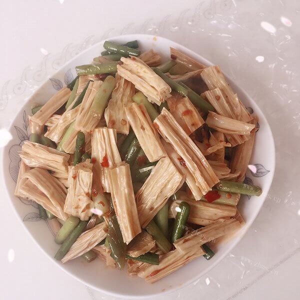 好吃的蒜苔炒腐竹