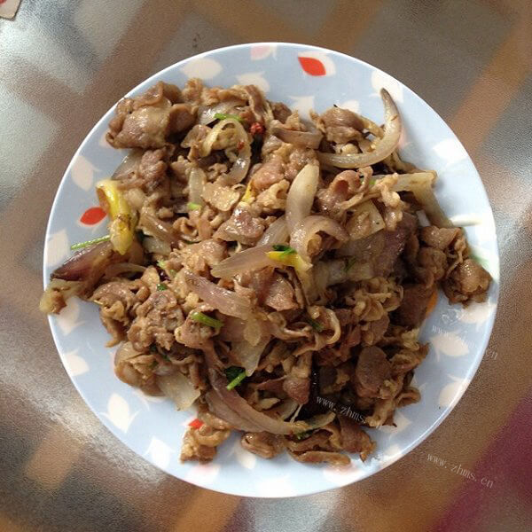 好吃的羊肉炒洋葱的做法