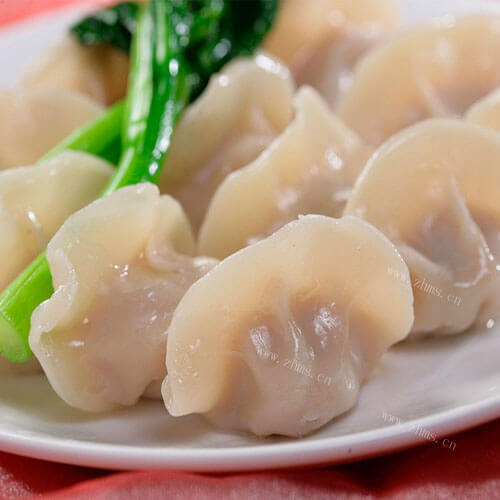 美味的猪肉韭菜饺子