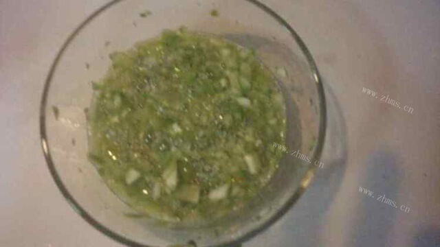 香脆的芦笋青椒煎蛋做法图解6)