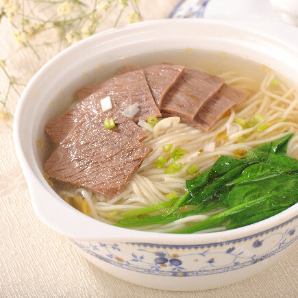 美味的牛肉面汤