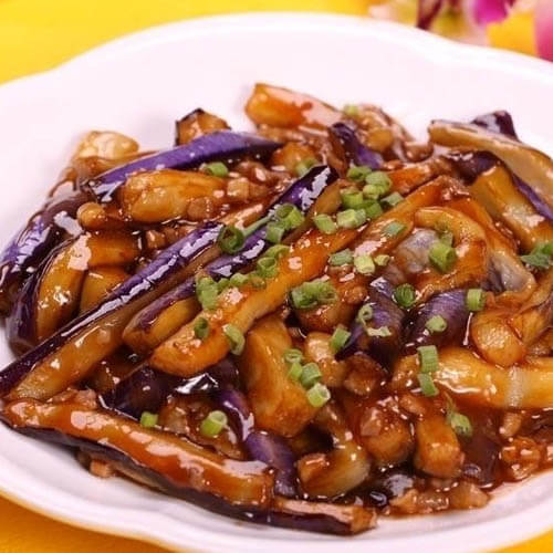 美味的酱汁茄子