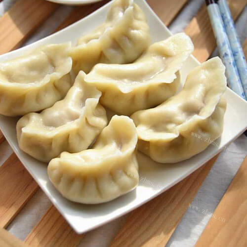 好吃的猪肉青椒馅饺子的做法