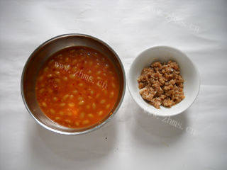 腊豆肉末蒸豆腐做法图解2)