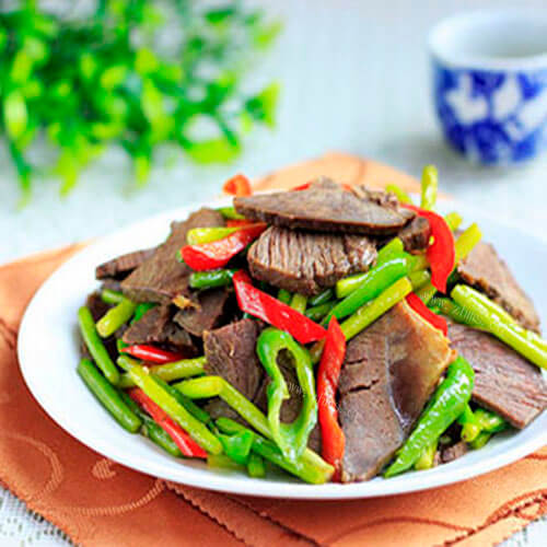 家常蒜苗炒牛肉