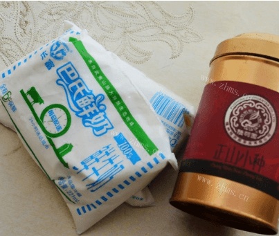 简单易做的港式奶茶做法图解1)