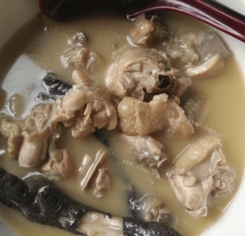 美味的板栗炖鸡