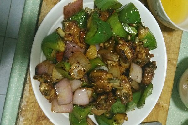 美味青椒洋葱鸡翅