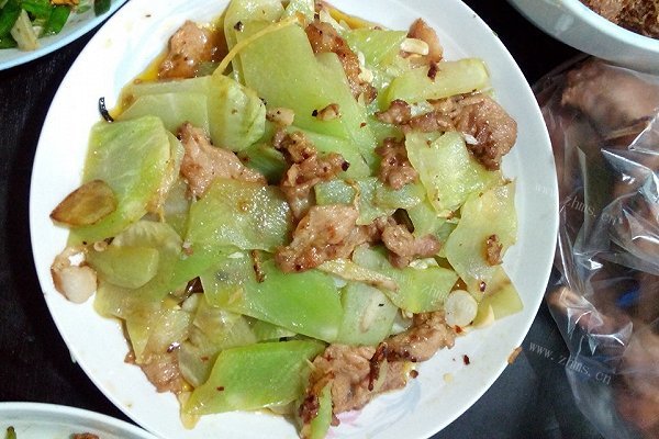 家常肉片滑青笋