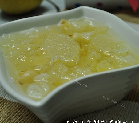 莲子贡梨雪耳糖水