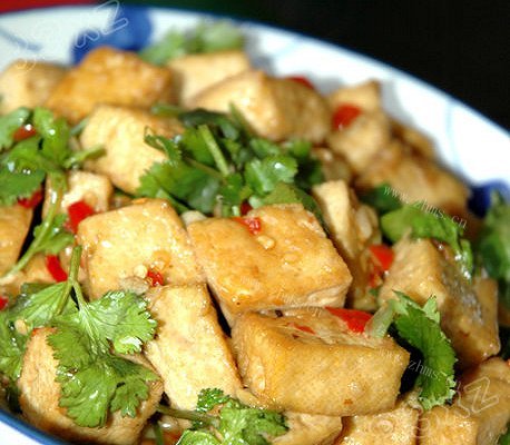 剁椒香菜豆腐