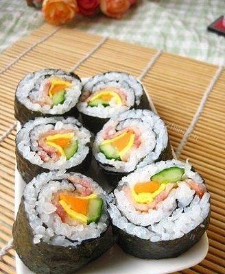 金针菇紫菜包饭