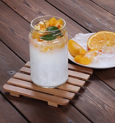 黄桃鲜橙酸奶冰