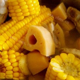 排骨莲藕玉米汤「懒人大菜」