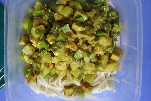 简单咖喱土豆鸡块面