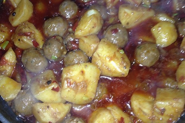 土豆红烧圆子