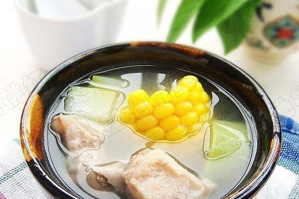 玉米葫芦瓜排骨汤