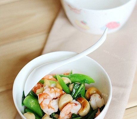 腰果虾仁炒芥蓝