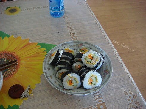 寿司卷还是紫菜包饭