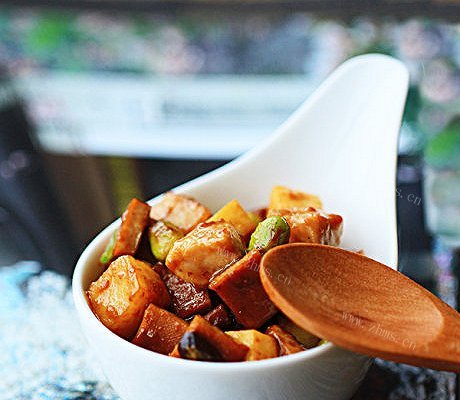 豆瓣酱丁
