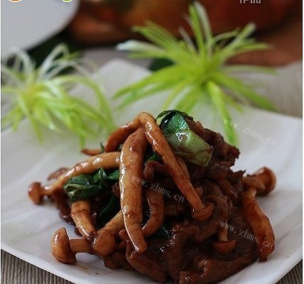 青蒜海鲜菇爆肥牛