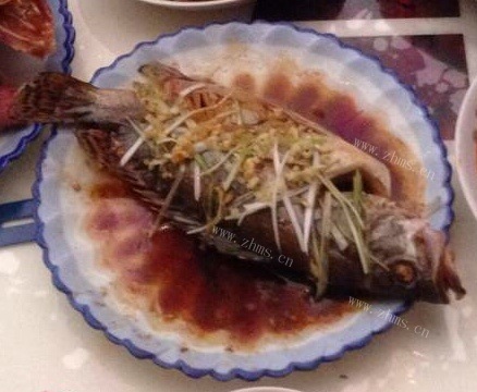 家常清蒸鲈鱼