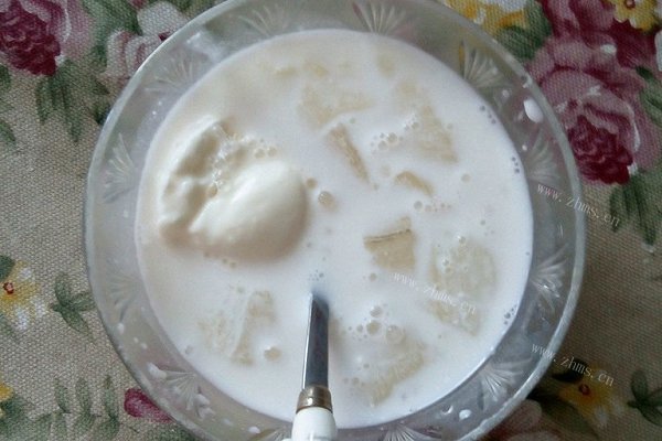 椰汁椰果西米露