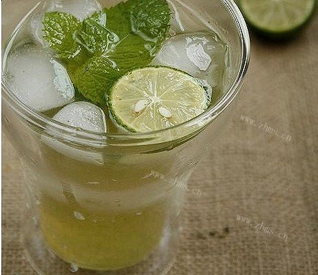 薄荷柠檬水