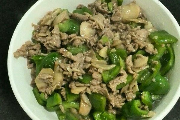 杏鲍菇青椒肉片