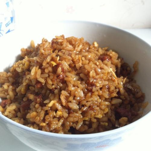 让人怀念的酱油炒饭