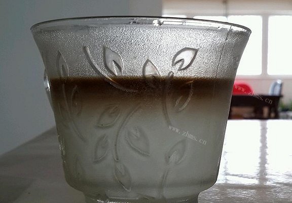 双色牛奶咖啡