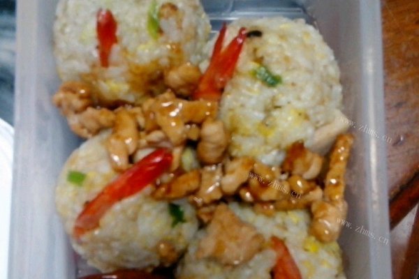 虾尾饭团
