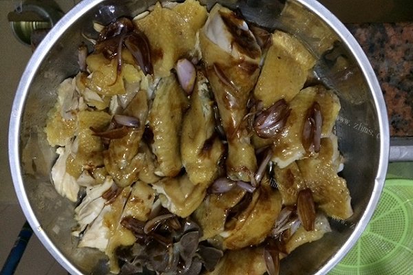 手撕蚝油鸡「一菜一湯」