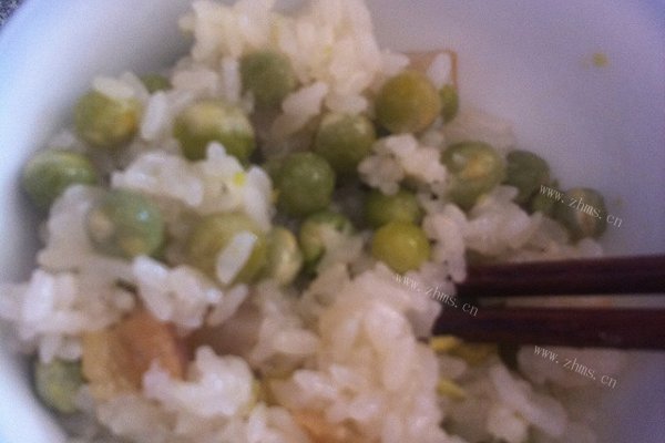 家常豌豆腌肉糯米饭