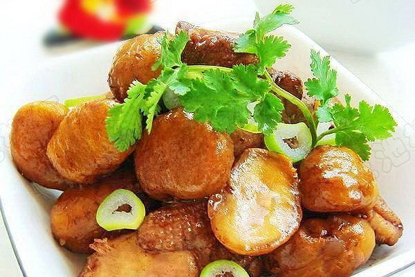 栗子焖鸡块