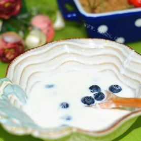 超级简单面包机版蓝莓大果粒酸奶