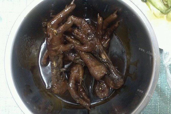 红烧鸡爪