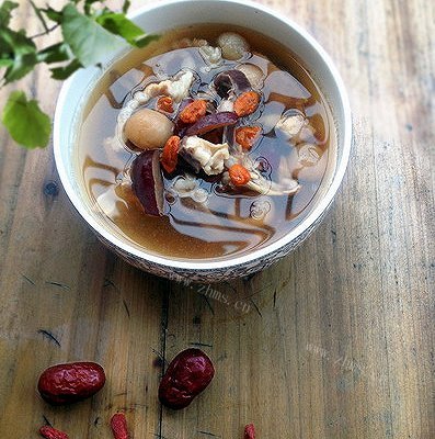 私房菜：沙参玉竹炖猪心汤