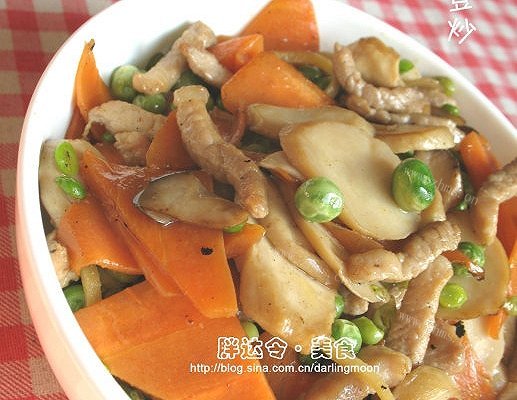 蘑菇青豆炒