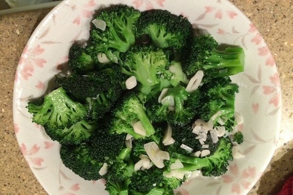 自制蒜蓉西兰花