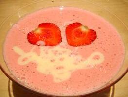 自制草莓豆腐奶