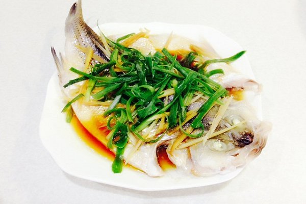 清蒸鲈鱼