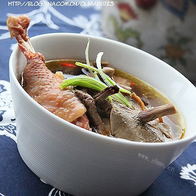 台蘑炖鸡
