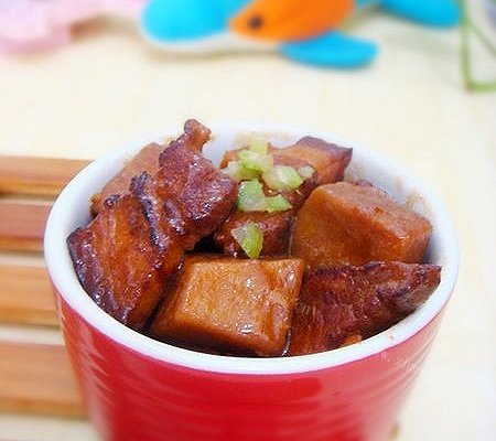 易做的芋头烧肉
