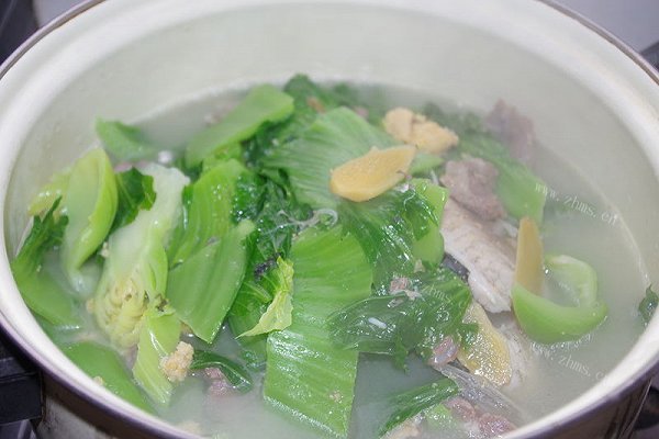 家常鲫鱼芥菜汤