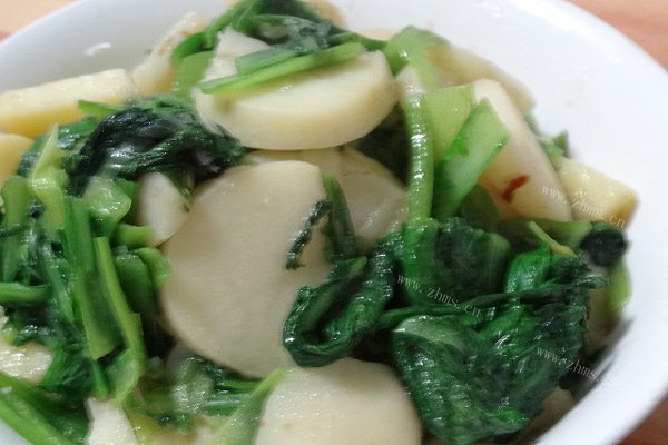 美味土豆熬小白菜