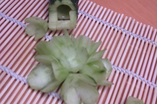家常黄瓜小水桶