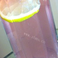 粉色柠檬水