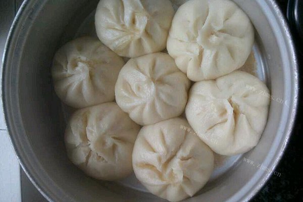 咸菜瘦肉包