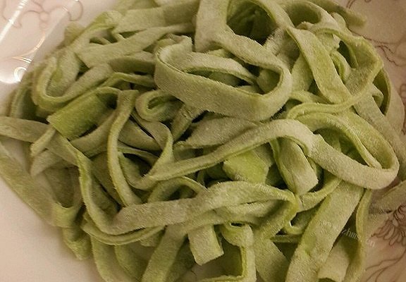 美味菠菜面